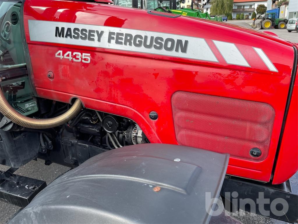 Traktor 2005 Massey Ferguson 4435
