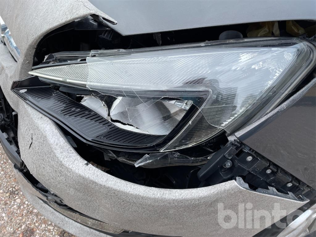 PKWs 2016 Opel Astra Sports Tourer Unfall