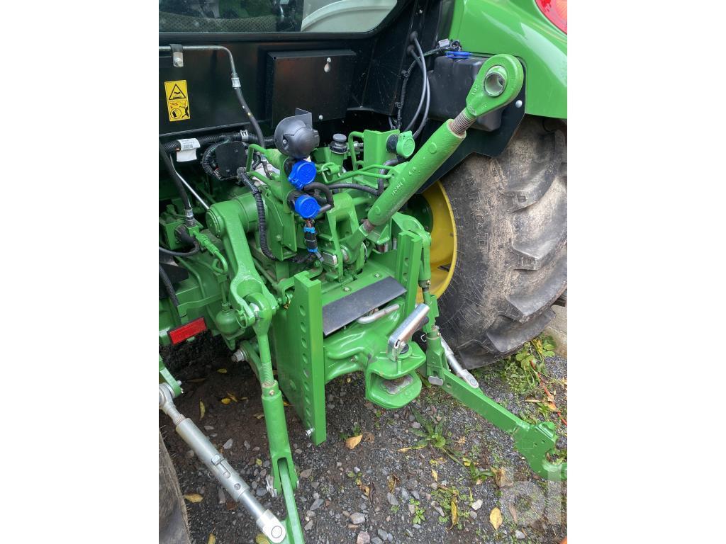 Traktor 2022 John Deere 5058E
