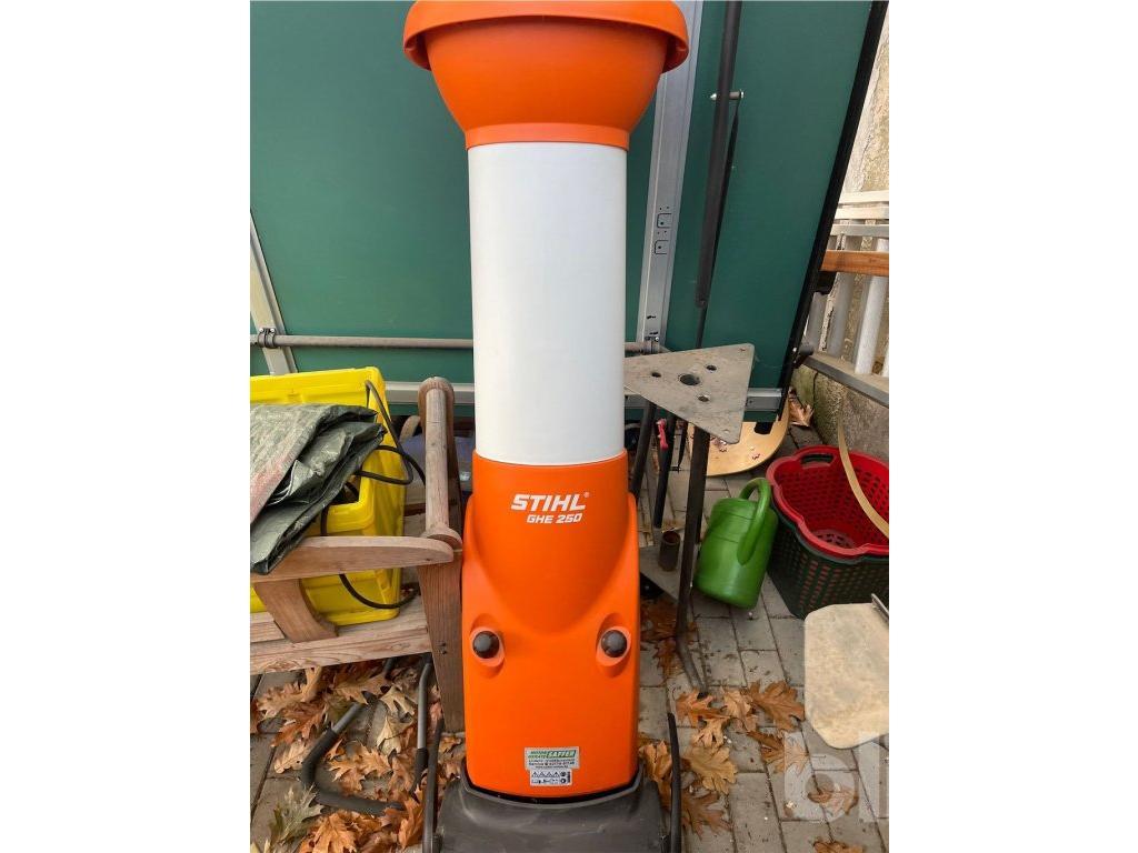 ElektroHäcksler 2021 Stihl ElektroHäcksler GHE 250 Blinto