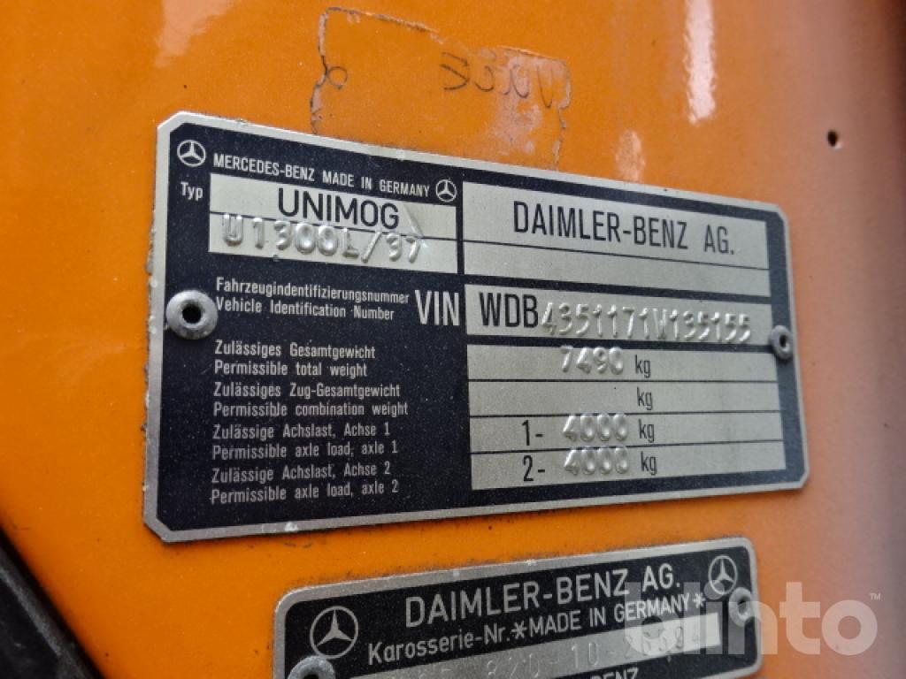 Unimog Daimler-Benz AG U 1300L/37