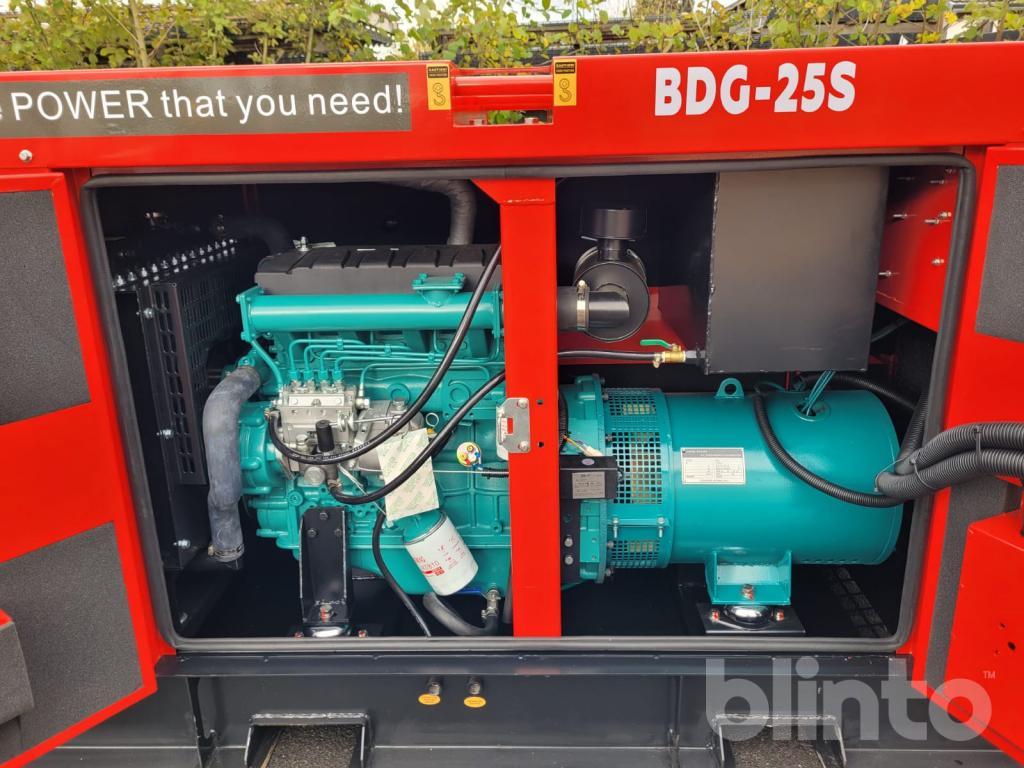 Generator Paket: 3 x 2022 BECKER BDG-25S 25KVA und 2 x Becker BDG-9000S 5KW
